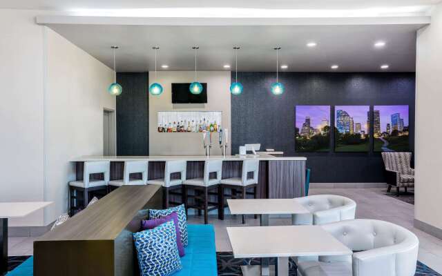 La Quinta Inn & Suites by Wyndham Houston Cypress