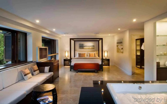 Pullman Port Douglas Sea Temple Resort and Spa – Lobby – Craiglie