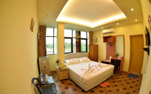 New Golden Forward Hotel