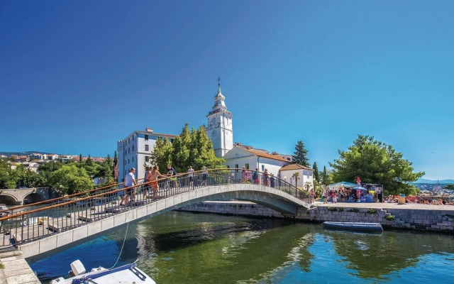 Beautiful Home in Selce With Wifi and 2 Bedrooms