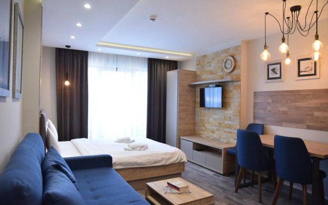 Milmari Apartment 43 Premier Pollo