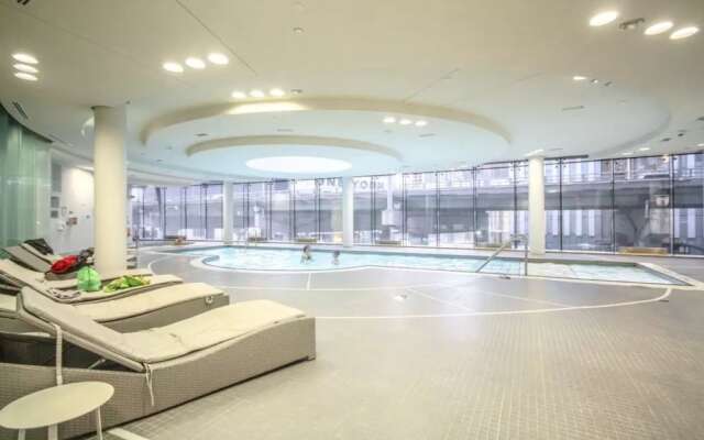 High-Rise Junior 2Br Condo downtown