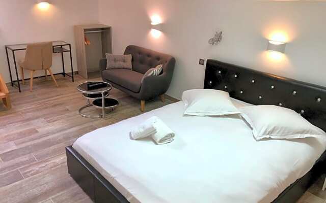 LITTLE PLAZA Appart'Hotel