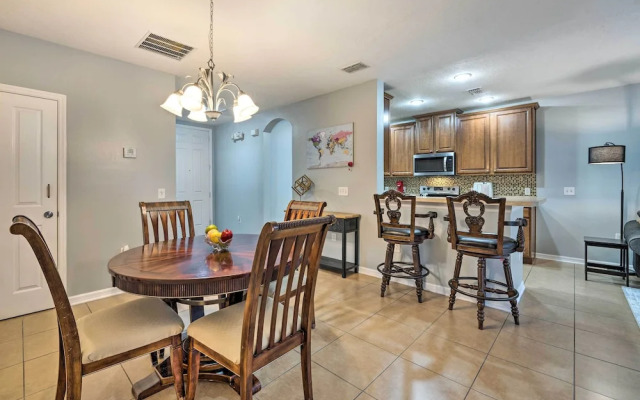 15 Mi to Disney: Kissimmee Townhome w/ Patio