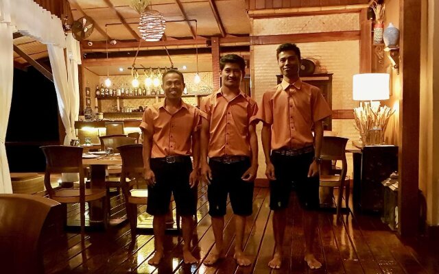 Beyond The Blue Horizon Villa Resort