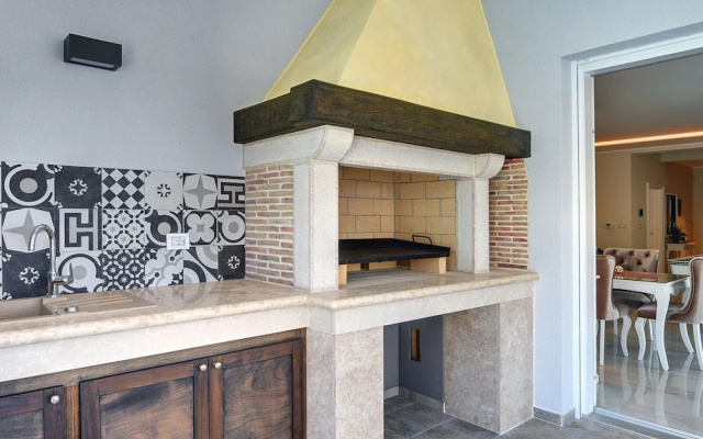 Villa With Pool in Premantura