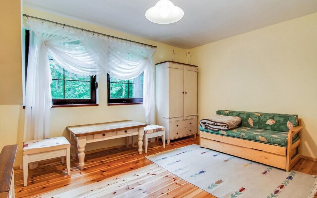 Awesome Home in Pobierowo With 4 Bedrooms