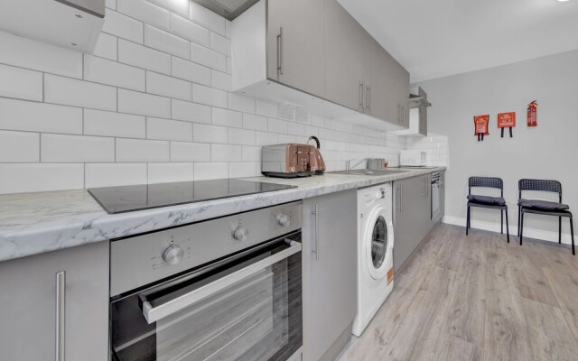 Cozy Serviced Ensuite In West Drayton London TW7