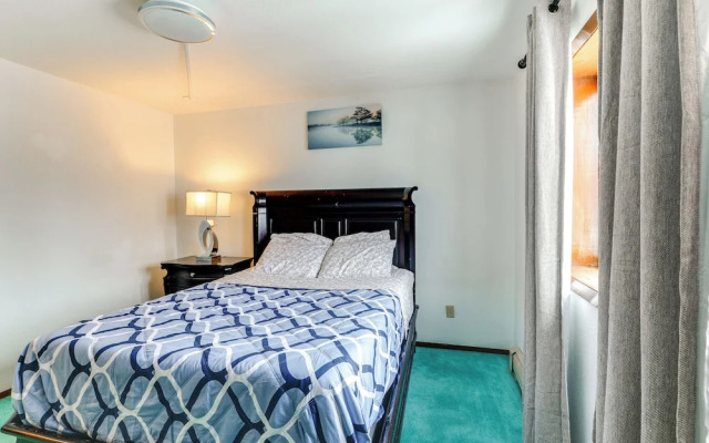 Near Dtwn & Pioneer Park: Fairbanks Home w/ Deck!