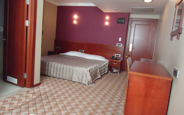 Grand Merin Airport Hotel