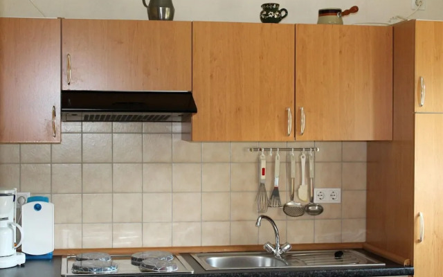 Cozy Apartment near Sea in Warin