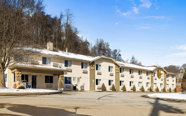 Super 8 by Wyndham Pittsburgh/Monroeville