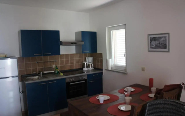 Guki Apartments