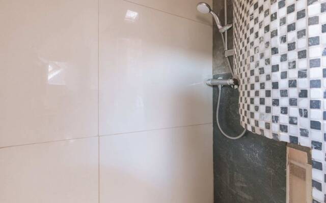 Vibrant & Eclectic 3 Bedroom Flat - Bedminster, Bristol!