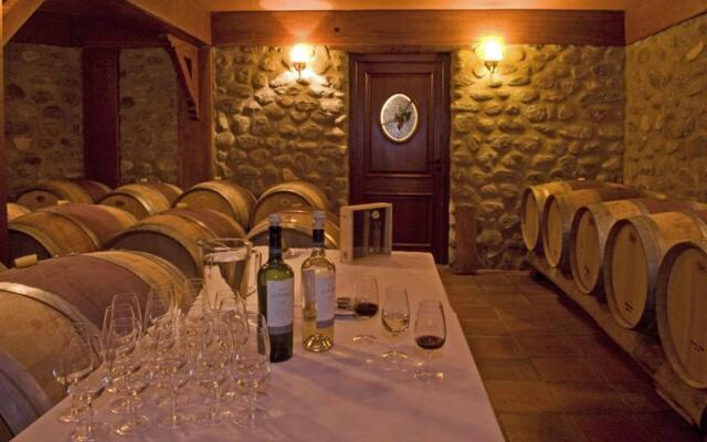 La Casa De La Bodega - Wine Boutique Hotel