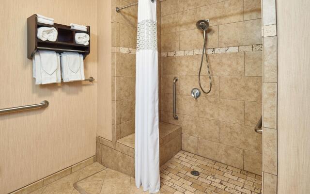 Hampton Inn & Suites Waco-South