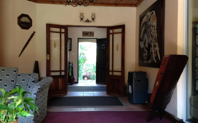 Ipe Tombe Guest Lodge
