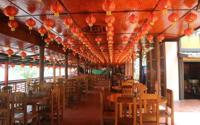 Chasa Rakthai Resort