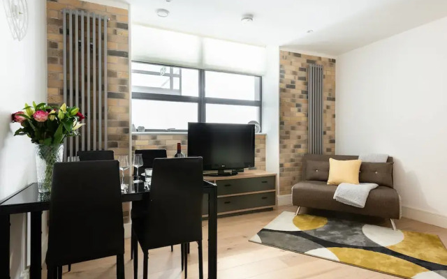 Platinum Apartment in Central Camden 9984