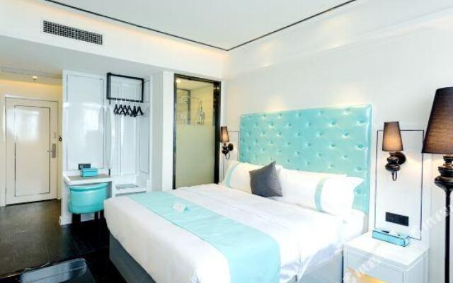 Xana Lite Jinan Railway Station