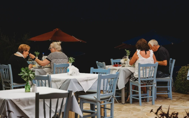 Melina Beach Hotel