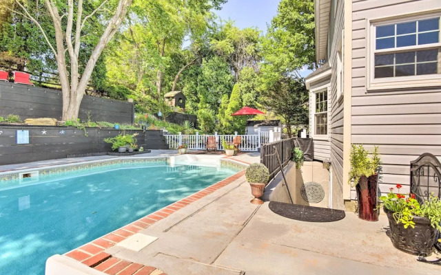 Bel Air Apartment w/ Pool ~ 2 Mi to Main St