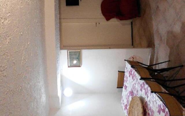 Romantic house in medieval vilage near Cinqueterre