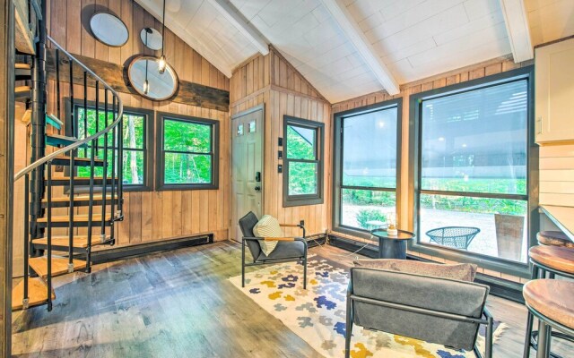 Pet-friendly Pocono Pines Rental w/ Hot Tub!