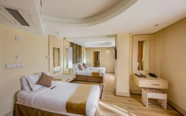 Safir Isfahan Hotel