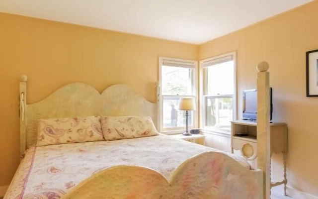 The Swallow - Three Bedroom Villa, Sleeps 7