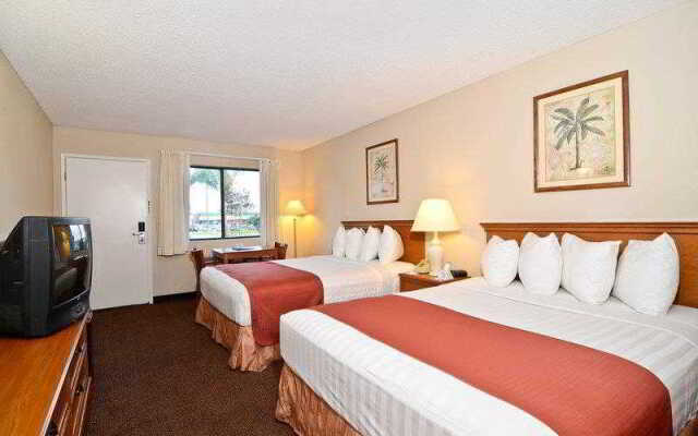 Best Western Golden Triangle Inn