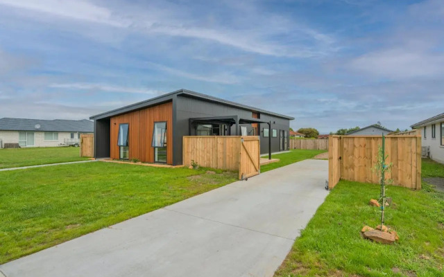 Sun and Sea Sanctuary - Whitianga Holiday Home