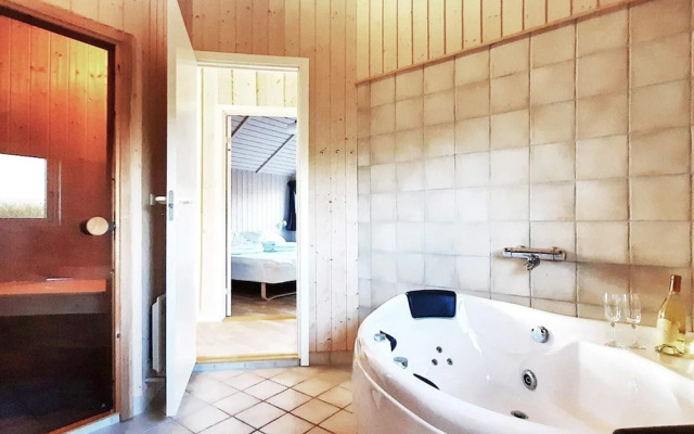 6 Person Holiday Home in Dannemare