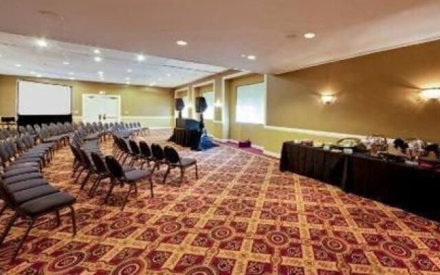 Wyndham Glenview Suites Chicago North