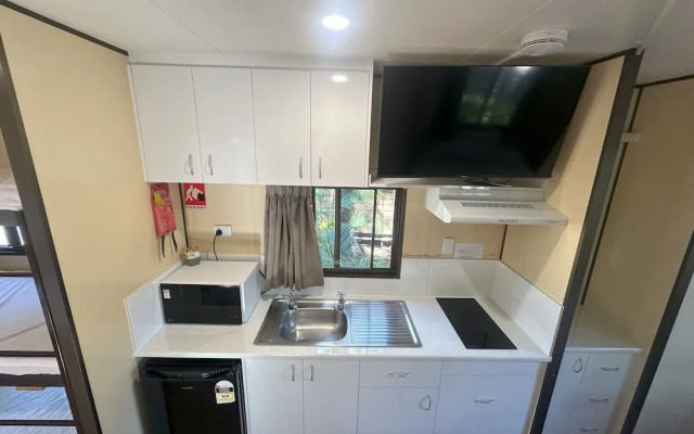 1770 Holiday Village