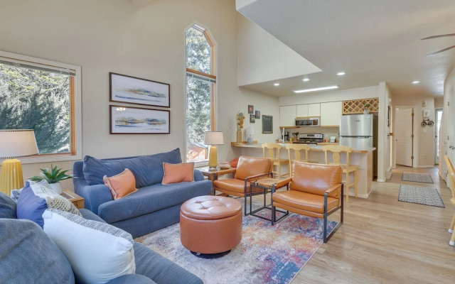 Cloudcroft Vacation Rental ~ 4 Mi to Skiing!