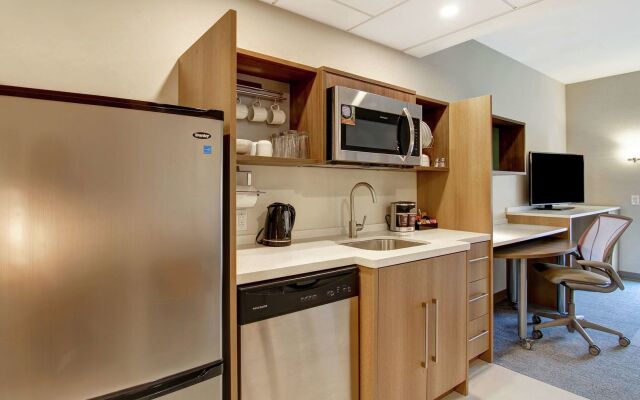 Home2 Suites by Hilton Montreal Dorval