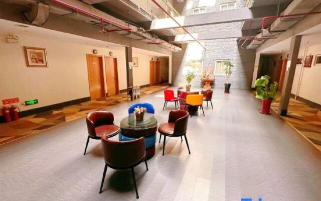 Rui Baiyin Hotel