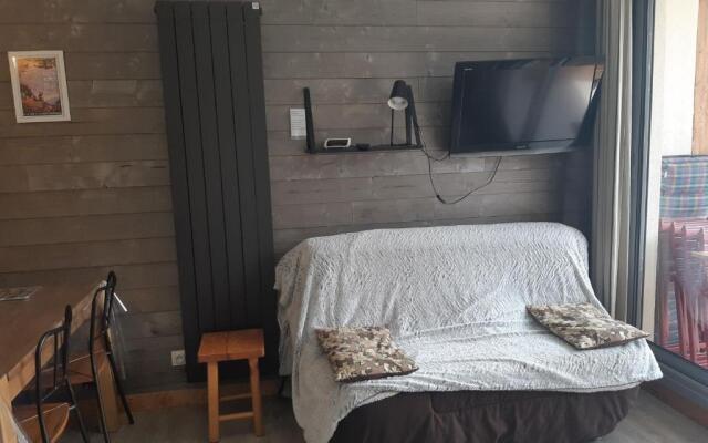 Appartement Les Deux Alpes, 1 pièce, 4 personnes - FR-1-516-81