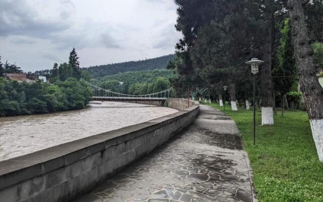 Riverside Borjomi