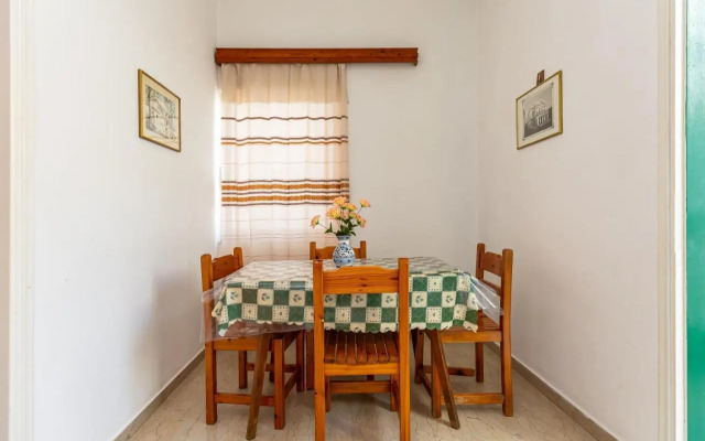 Alexandros Studios And Apartments