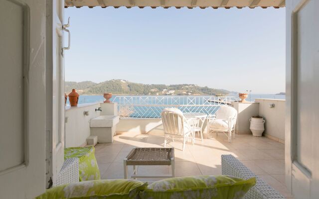 Casa Blue Sea View, Philian Collection
