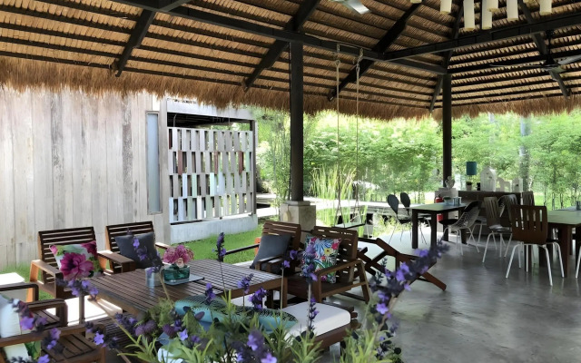 ChababaanCham Resort