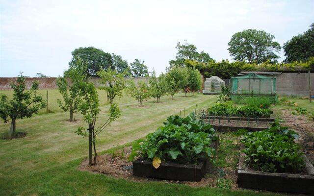 Killiane Castle Country House & Farm