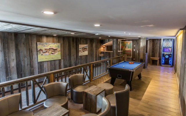 Chalet Hotel Crychar