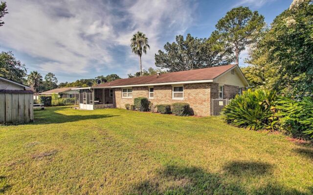 Cozy Waycross House w/ Yard & Screened Patio!
