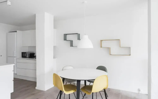 Fantastic 1-bed Apartment w Private Terrace