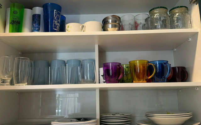 Apto completo e confortável com roupa de cama nas Toninhas  Condomínio Lumière