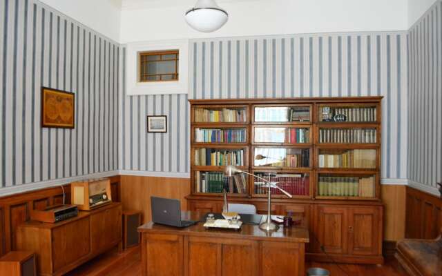 Wood Residence Hotel Boutique