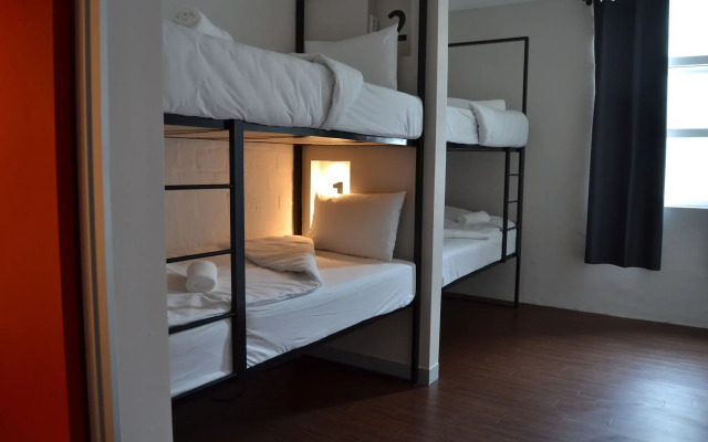 91 Loop - Hostel